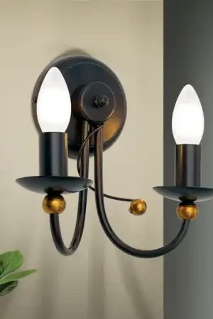 2-lichts wandlamp GARDA in landhuisstijl
