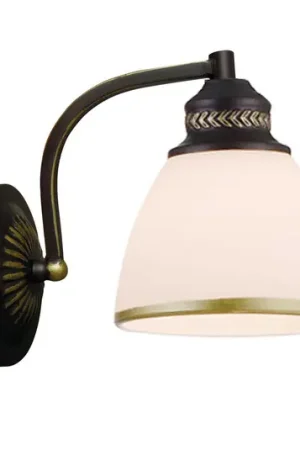 Clair - bruine metalen wandlamp met glazen kap
