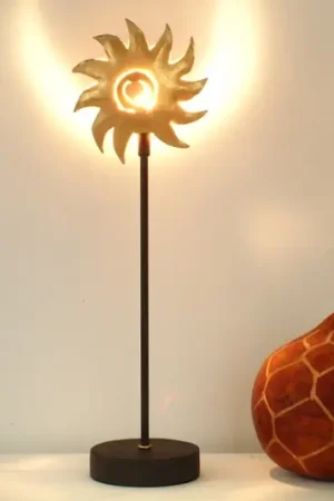 Betoverende ijzeren tafellamp SONNE GOLD