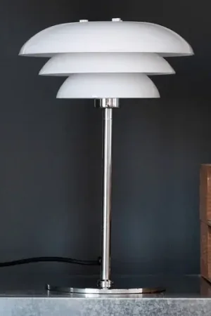 Dyberg Larsen DL20 tafellamp, glazen kap, chroom