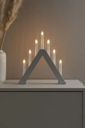 Houten kandelaar, 7-lamps, hoogte 34cm grijs