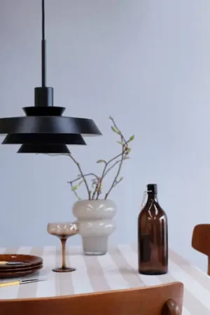 Dyberg Larsen DL30 hanglamp Ø 30 cm, zwart